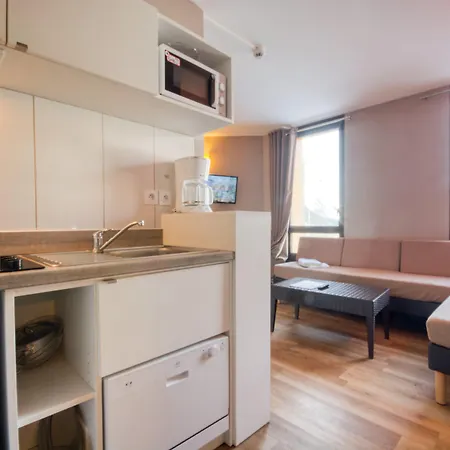 Sowell Residences New Chastillon Isola 2000