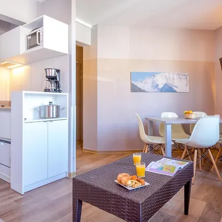 Sowell Residences New Chastillon 4* Isola 2000